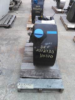 Volvo VNL DEF Tank