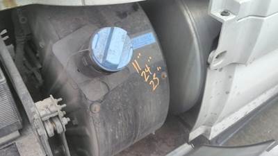 Volvo VNL Left DEF Tank