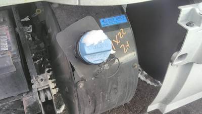 Volvo VNL Left DEF Tank