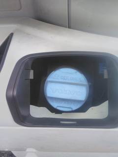 Volvo VNL Left DEF Tank