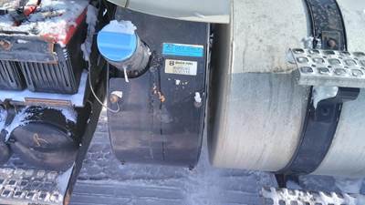 Volvo VNL Left DEF Tank