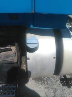 Volvo VNL Left DEF Tank