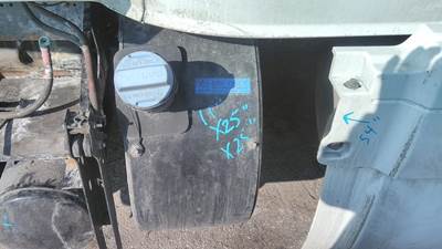 Volvo VNL Left DEF Tank