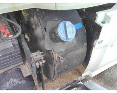 Volvo VNL Left DEF Tank