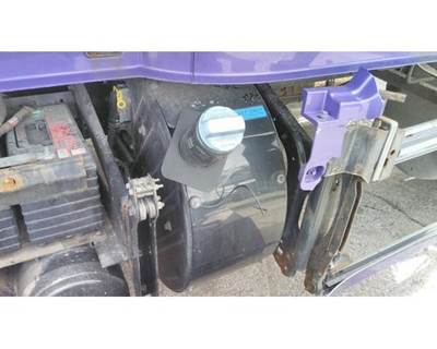 Volvo VNL Left DEF Tank