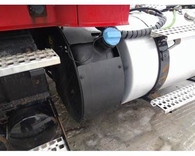 Volvo VNL Left DEF Tank