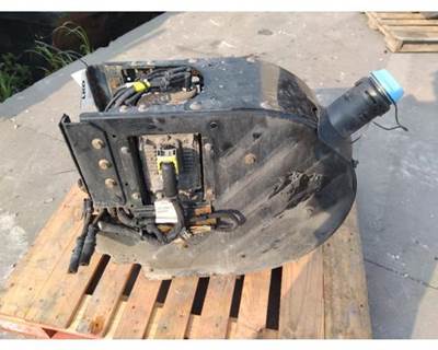 Volvo VNL Left DEF Tank