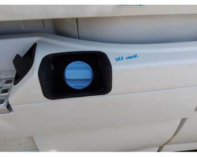 Volvo VNL Left DEF Tank