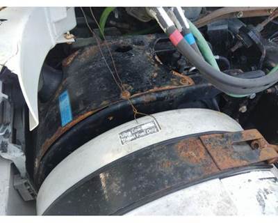 Volvo VNL Left DEF Tank