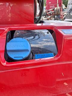 Volvo VNR Left DEF Tank