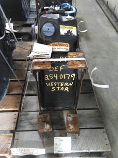 Western Star 4700 DEF Tank