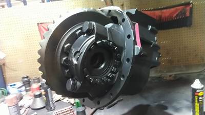 Eaton-Spicer D40155R264 Front Differential