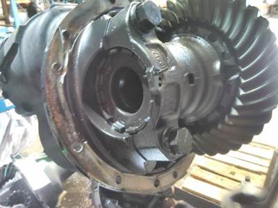 Eaton-Spicer D40155R264 Front Differential