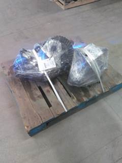 Eaton-Spicer DS404R370 Front Differential