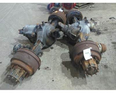 Meritor-Rockwell RRL23160 Locker Rear Axle Assembly Set