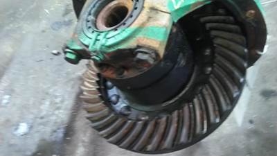 Dana/IHC M190SR557 Rear Differential for a Dana-Ihc M190SR557