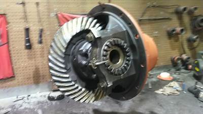 Dana/IHC RA44R538 Rear Differential for a Dana-Ihc RA44R538