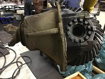 Eaton-Spicer Rear Differential for a Eaton-Spicer 19050SR650