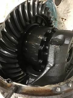 Eaton-Spicer 17060SR411 Rear Differential