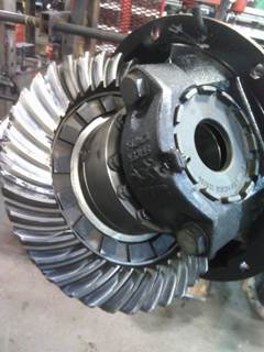 Eaton-Spicer 17060SR557 Rear Differential