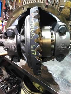 Eaton-Spicer 17060SR617 Rear Differential