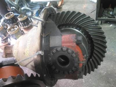 Eaton-Spicer 17221R657 Rear Differential