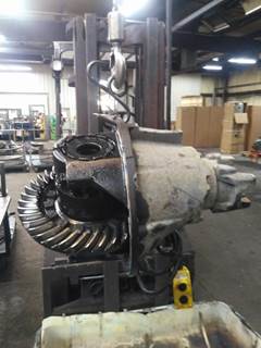 Eaton-Spicer 19050SR557 Rear Differential