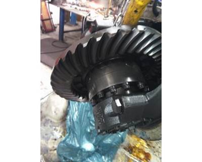 Eaton-Spicer 19060DR557 Rear Differential