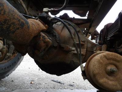 Eaton-Spicer 23105SR390 Rear Differential