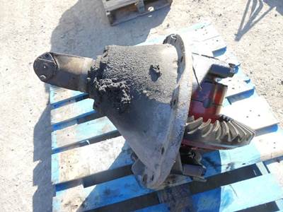 Eaton-Spicer 23121R390 Rear Differential