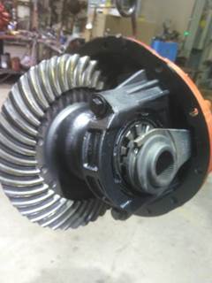 Eaton-Spicer Rear Differential for a Eaton-Spicer R46170DR391