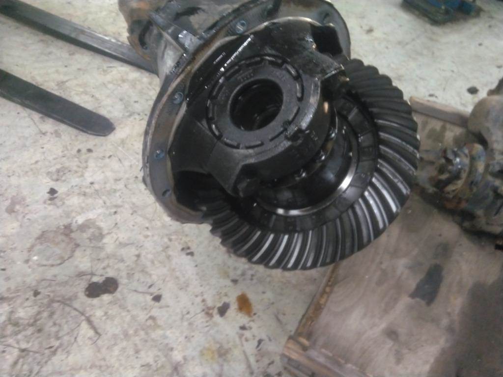 2020 EatonSpicer RSH40R325 Rear Differential For Sale Henderson, CO 2237008