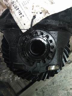 Isuzu NPR Rear Differential for a Isuzu NPRR512