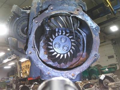 Mack CRD96R588 Rear Differential