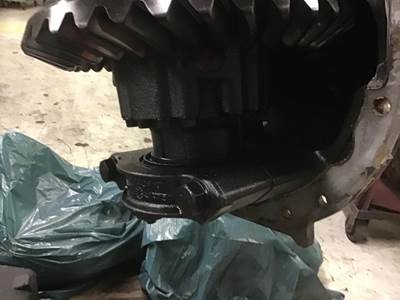 Meritor-Rockwell MR2014XR247 Rear Differential
