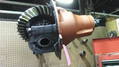 Meritor-Rockwell MR2014XR325 Rear Differential