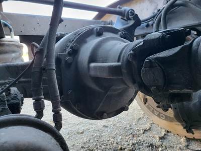 Meritor-Rockwell MR2014XR325 Rear Differential