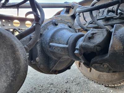 Meritor-Rockwell MR2014XR325 Rear Differential