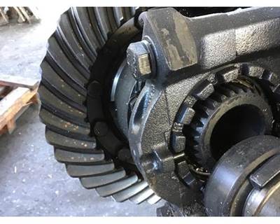 Meritor-Rockwell RR20145R410 Rear Differential