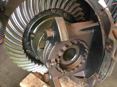 Meritor-Rockwell RR23160R358 Rear Differential