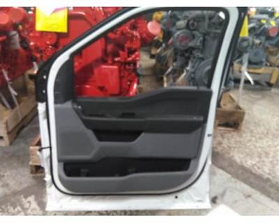 Ford F-550 Right Front Door Assembly for a Ford F550SD (SUPER DUTY) 2017-2025