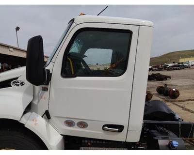 Peterbilt 536 2021-2026 Left Front Door Assembly