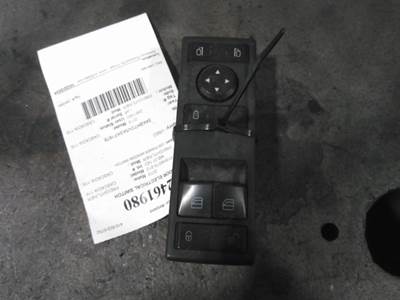 Freightliner Cascadia 116 Left Door Electrical Switch