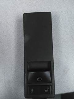 Freightliner Cascadia 126 Right Door Electrical Switch