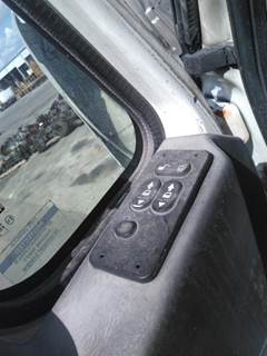 International 8600 Left Door Electrical Switch