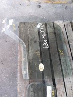Chevrolet W4500 Left Front Door Glass