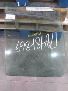 Freightliner Cascadia 113 Right Front Door Glass