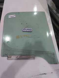 Freightliner Cascadia 113 Right Front Door Glass