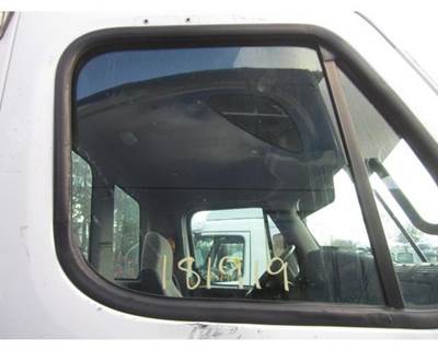 Freightliner Cascadia 113 Right Front Door Glass