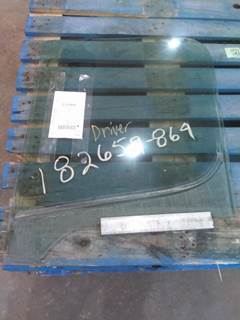 Freightliner Cascadia 125 Left Front Door Glass